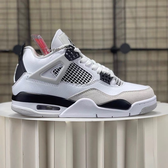 Jordan 4 Retro Mid Military Black Sneakers - Picture 2 of 8